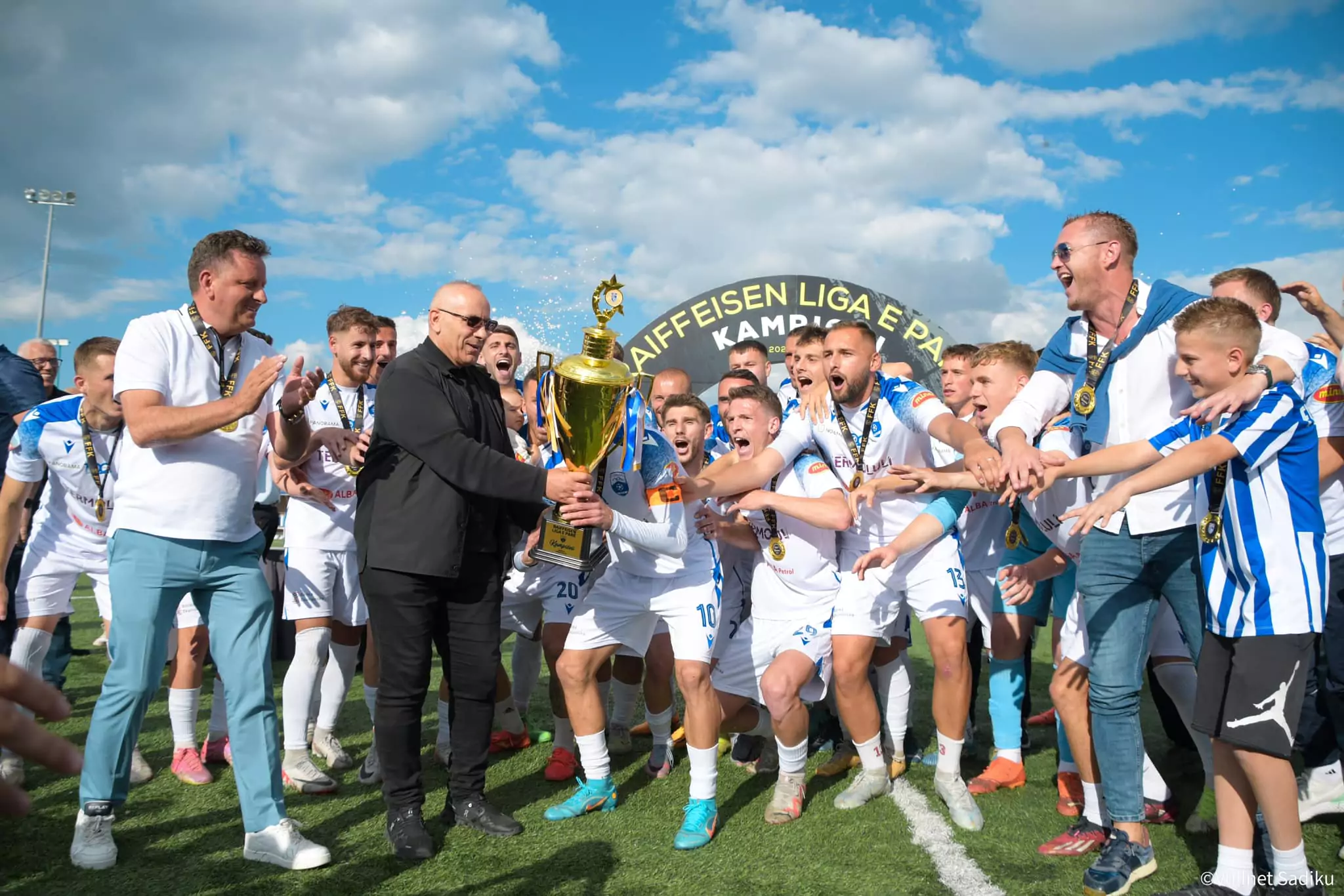 FC Ferizaj rikthehet në AlbiMall Superligë, kurorëzohet me titullin e kampionit në Raiffeisen Ligën e Parë​